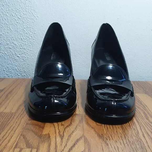 Michael Kors Black Patent Leather Pumps - Picture 7 of 8